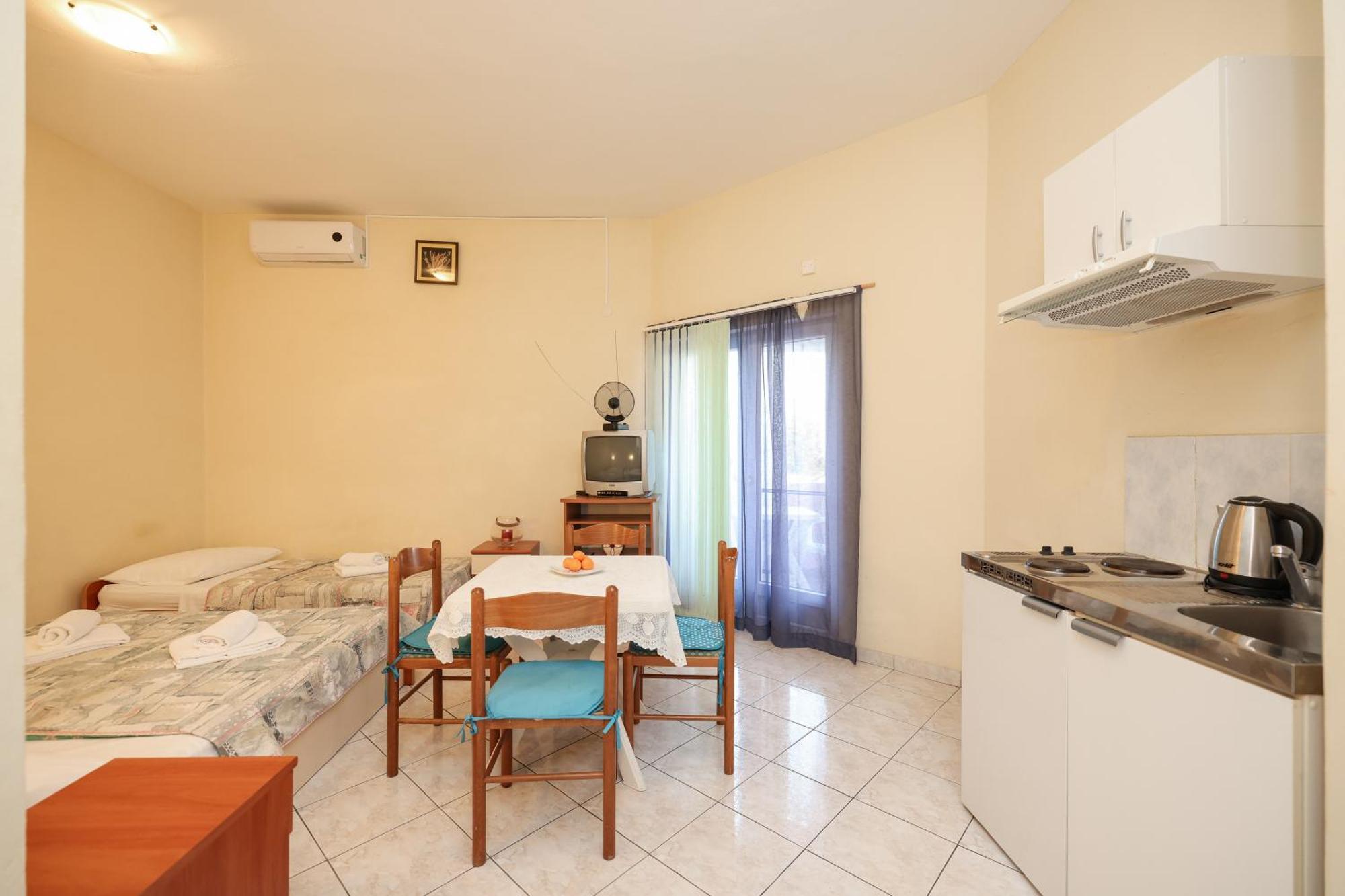 Beachfront Apartments Jermen ซูโกชัน ภายนอก รูปภาพ