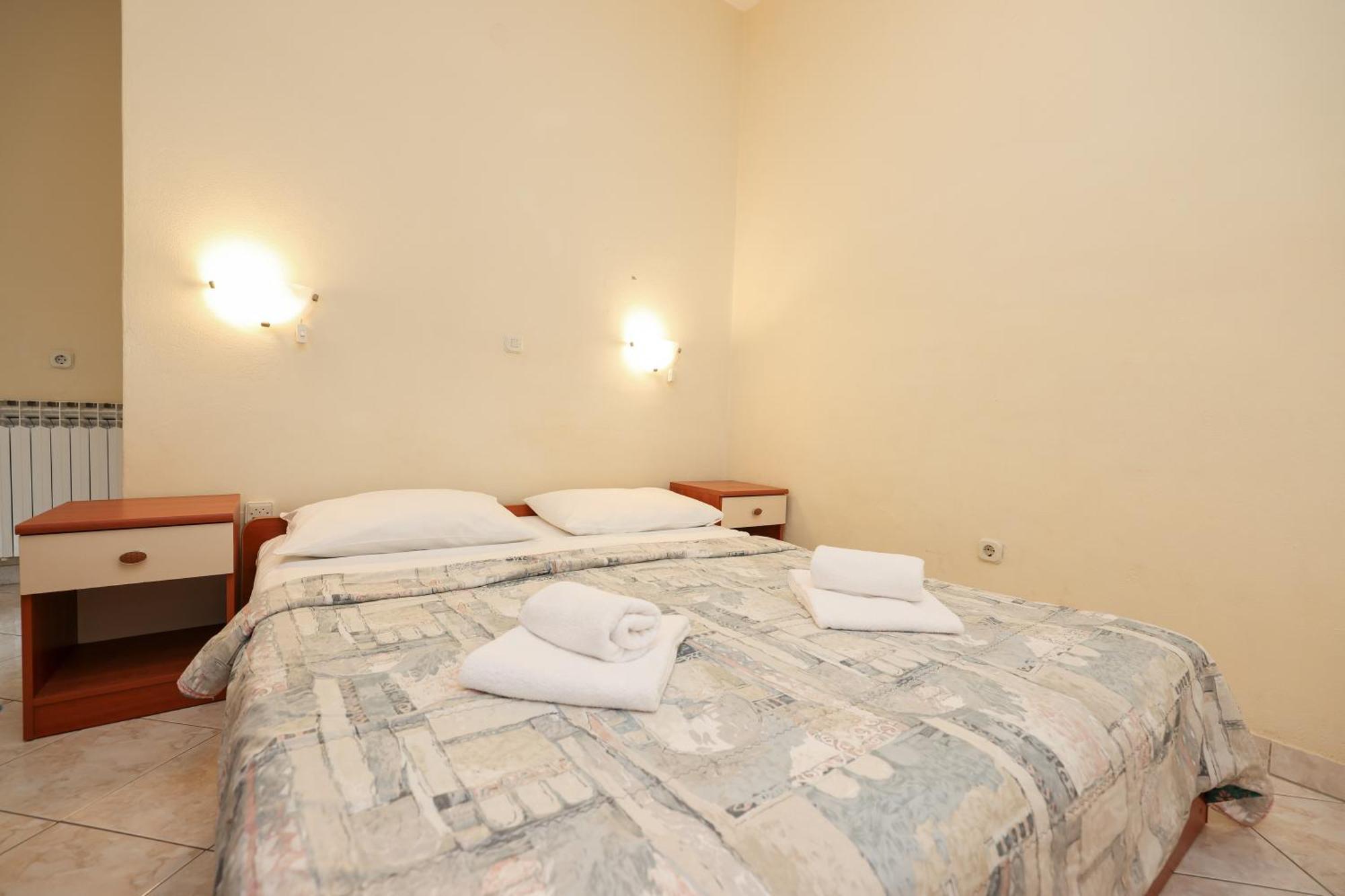 Beachfront Apartments Jermen ซูโกชัน ภายนอก รูปภาพ